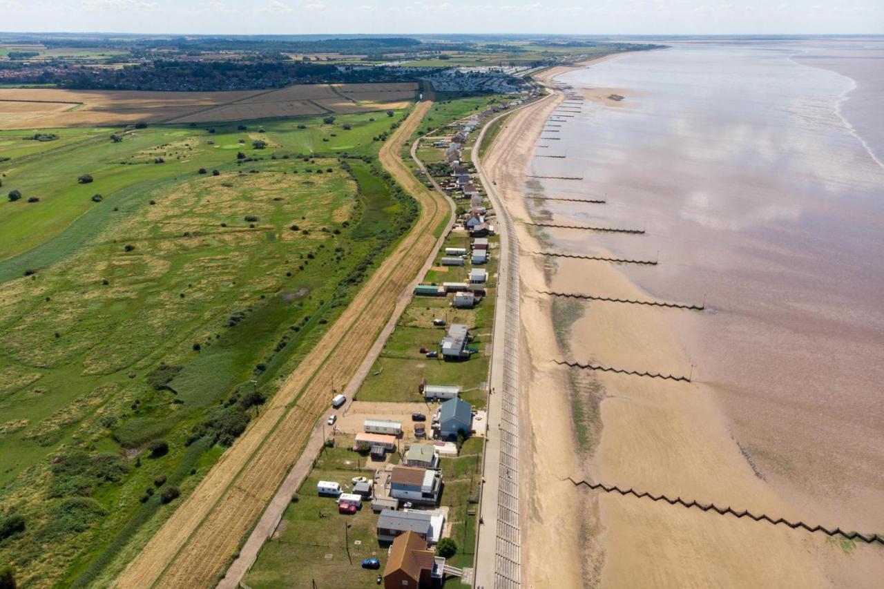 8 Berth Caravan For Hire At Manor Park Near To A Great Beach Ref 23041C Hunstanton Ngoại thất bức ảnh